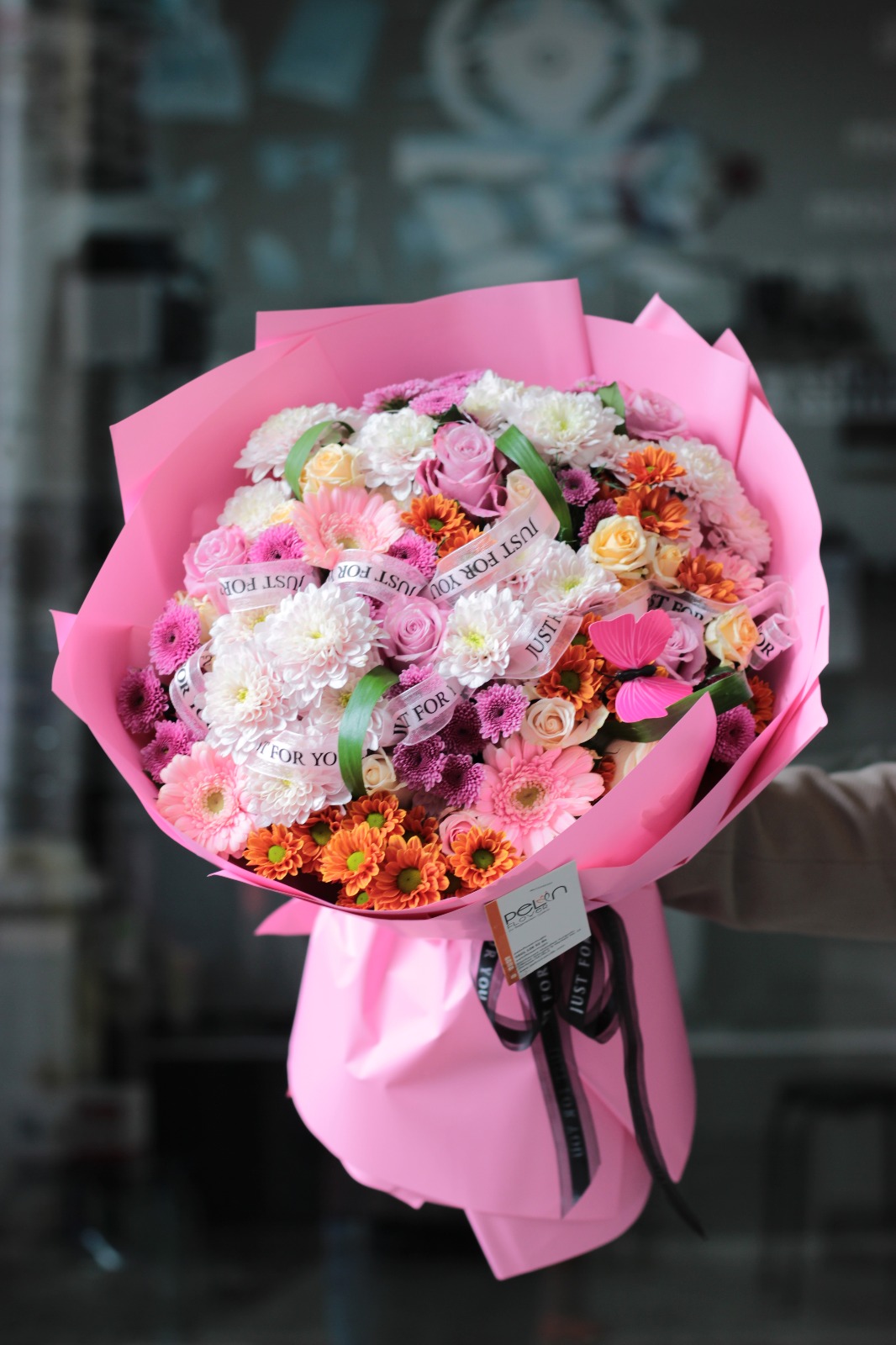 Sheryl Pink Buket