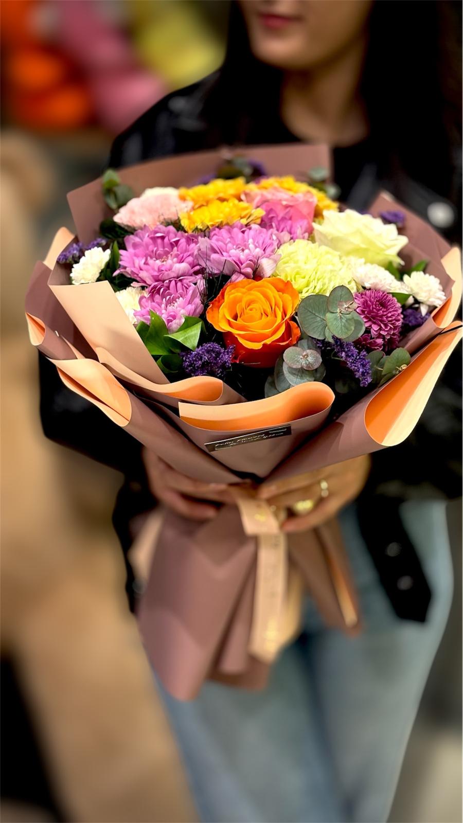Color Serenade Buket