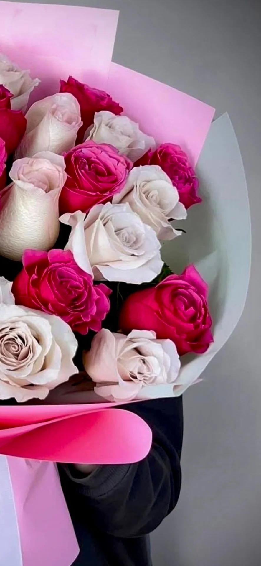Hug Deluxe Somon Pembe Güller Buketi 30 Adet İthal Gül alternatif görünüm 2